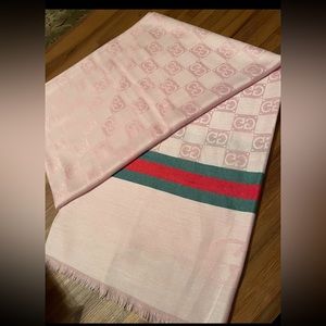 Gucci scarf shawl